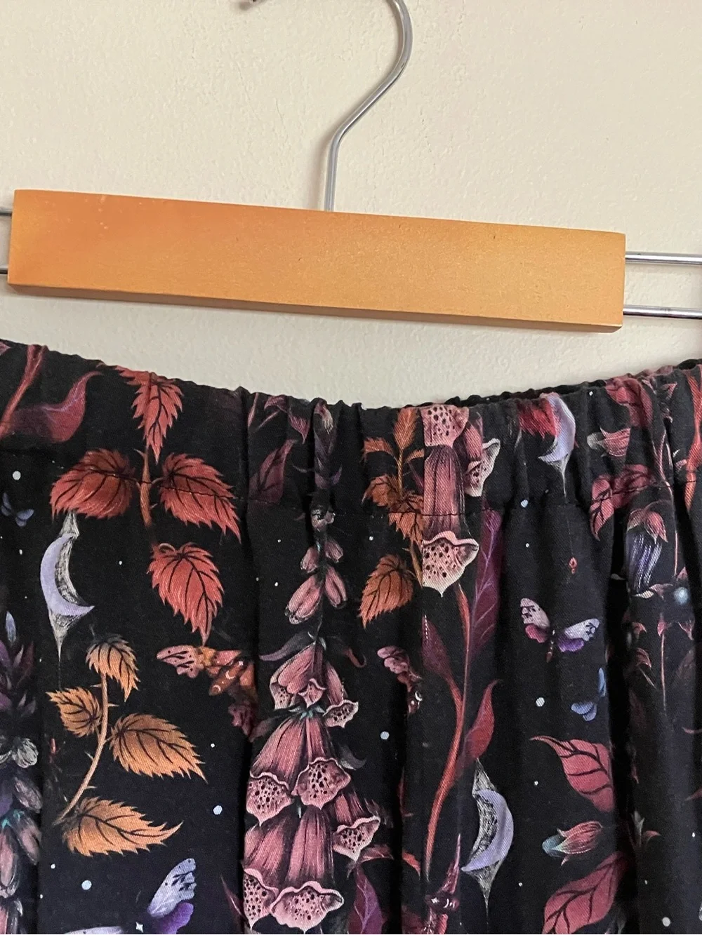 Black Floral Midi Skirt - Picture 3 of 4